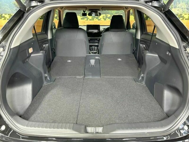 YARIS CROSS