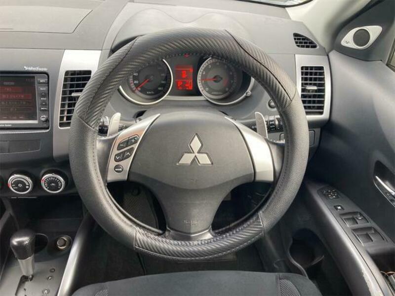 OUTLANDER
