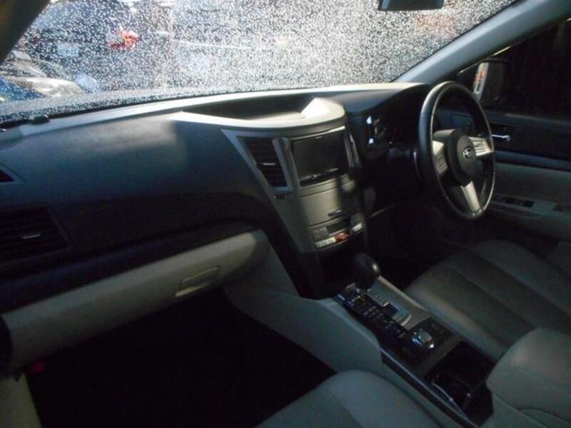 LEGACY OUTBACK