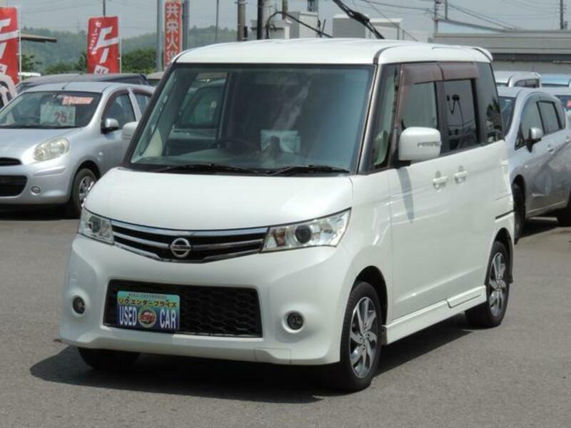 NISSAN ROOX