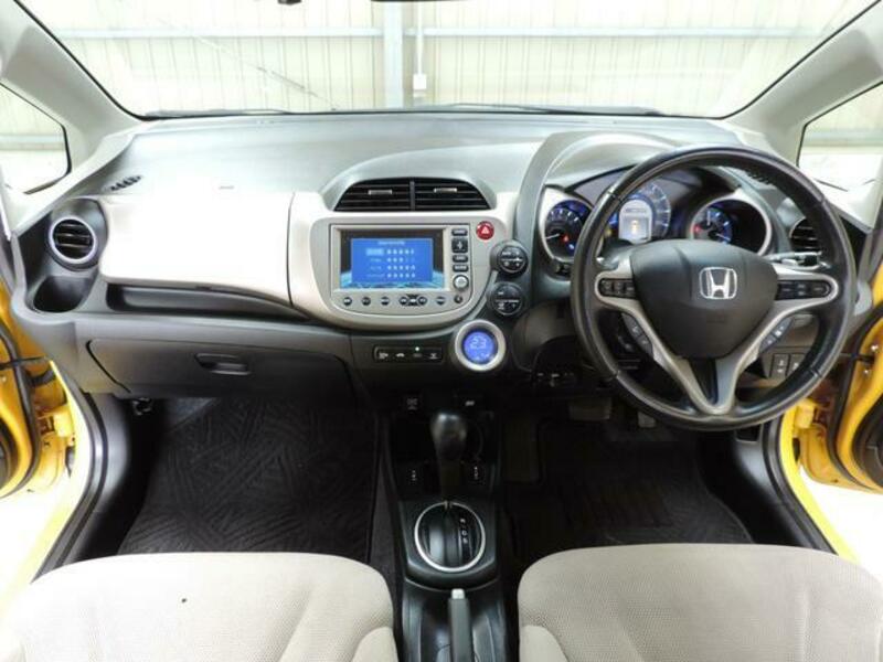 FIT HYBRID