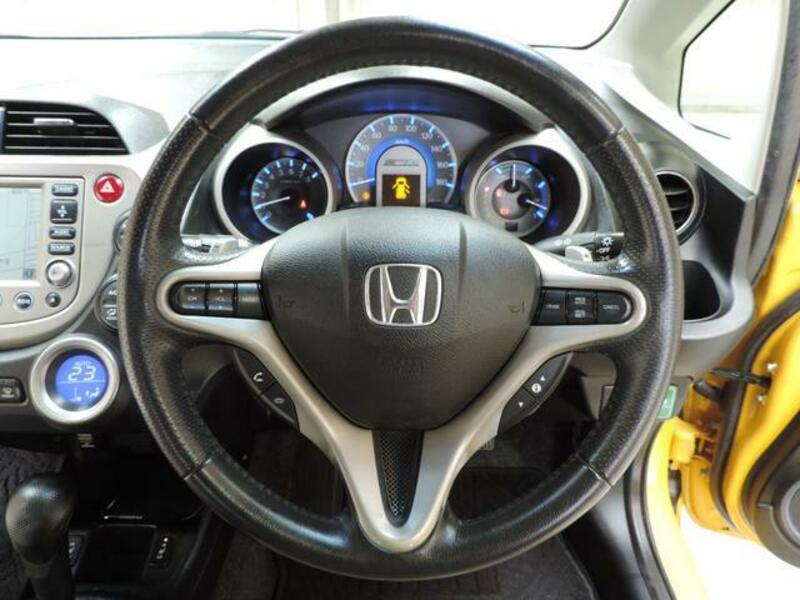 FIT HYBRID