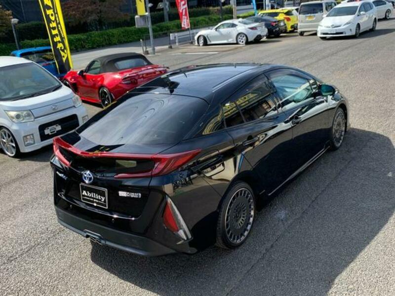 PRIUS PHV