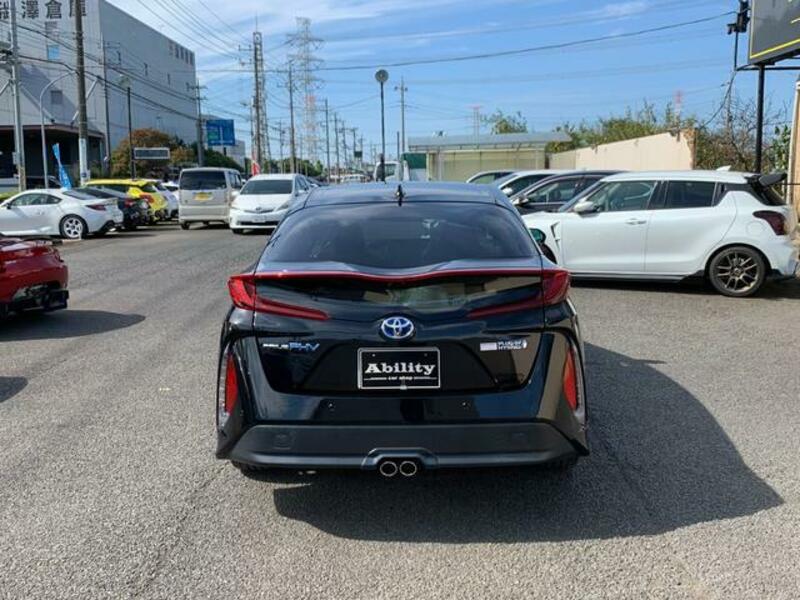 PRIUS PHV