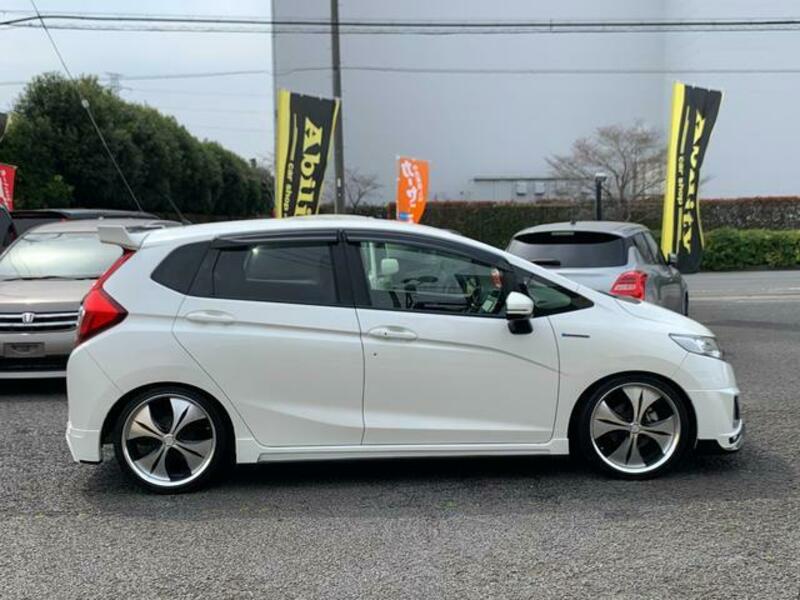 FIT HYBRID