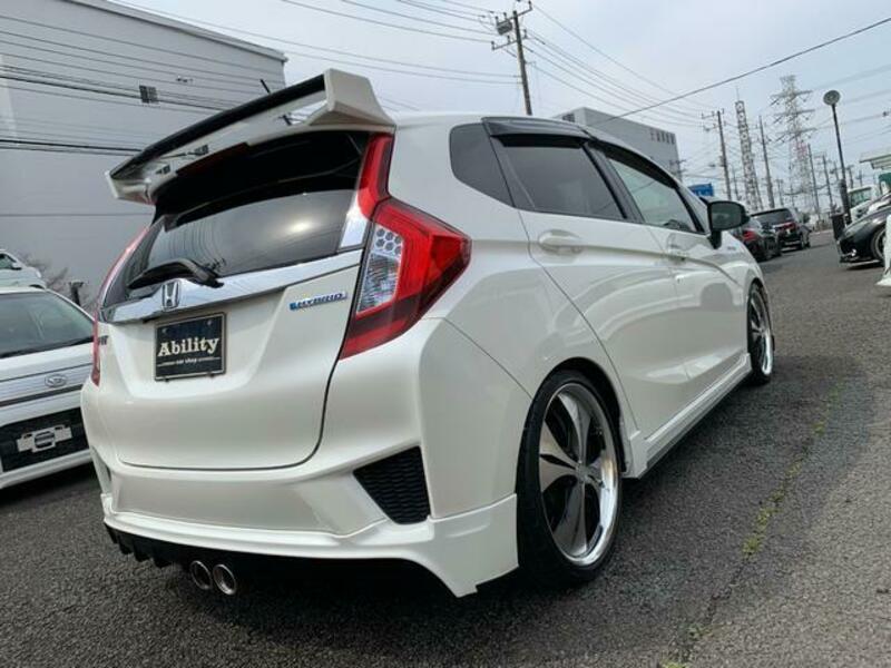 FIT HYBRID