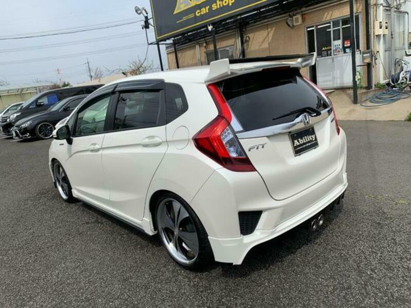 FIT HYBRID