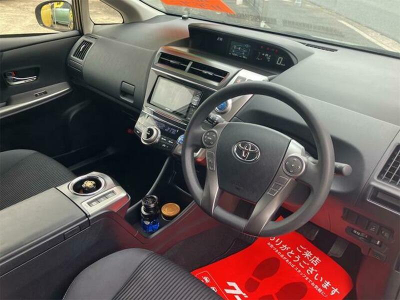 PRIUS ALPHA