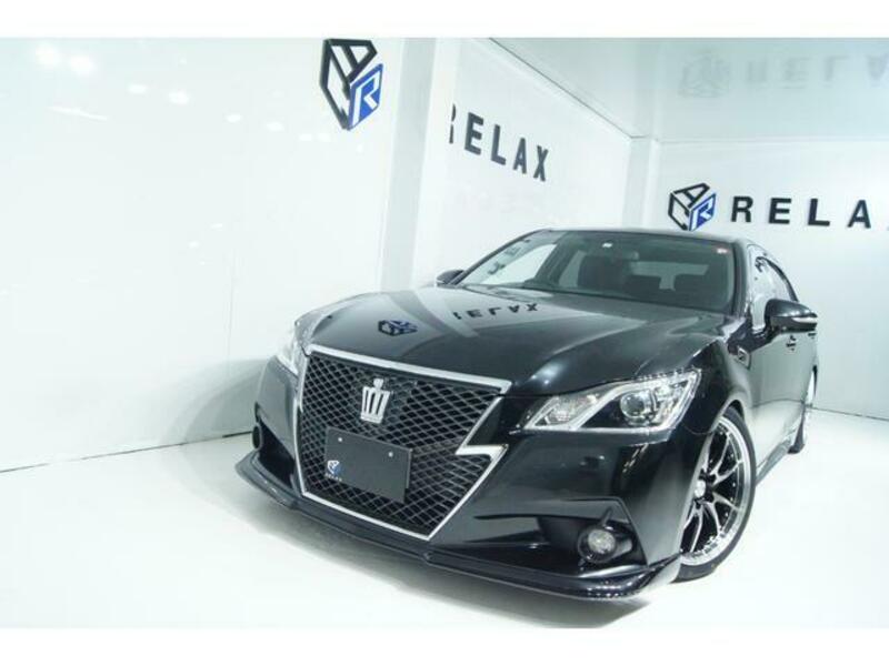 TOYOTA CROWN