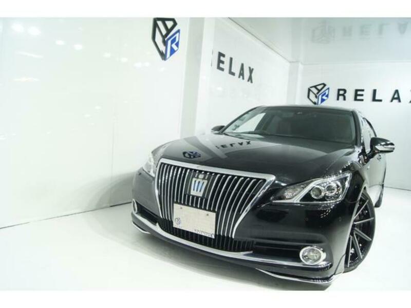 TOYOTA CROWN MAJESTA