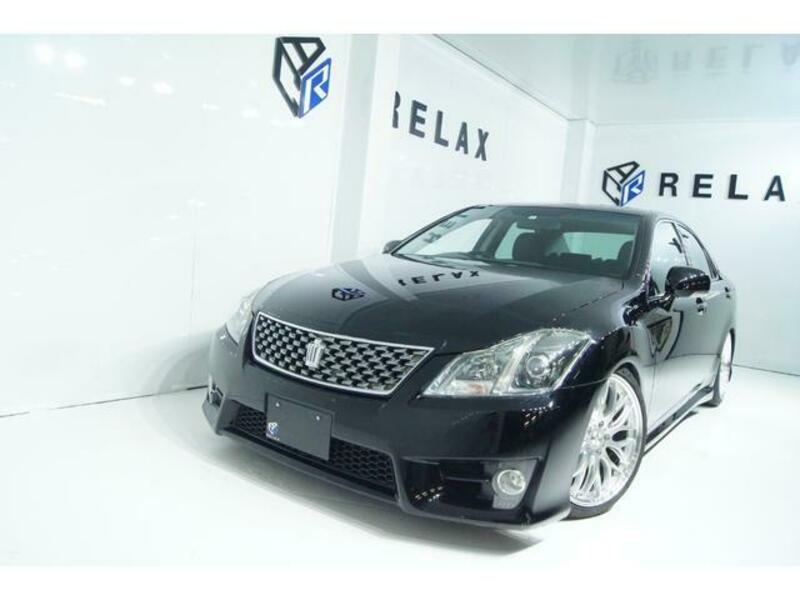 TOYOTA CROWN