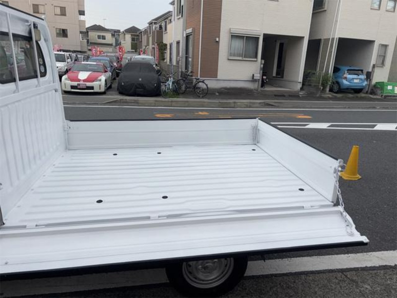 MINICAB TRUCK