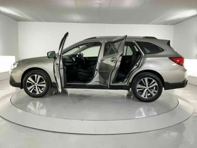 LEGACY OUTBACK