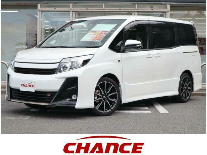 TOYOTA NOAH