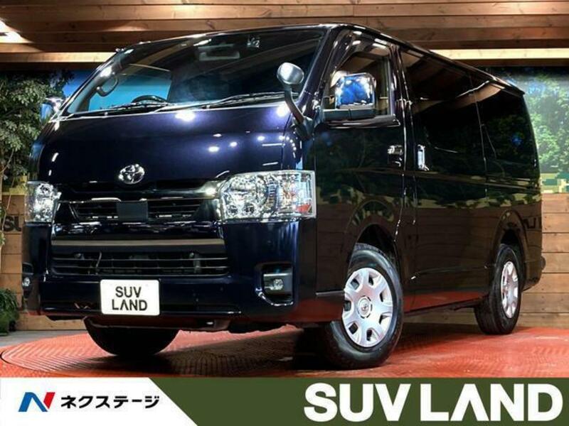 TOYOTA HIACE VAN