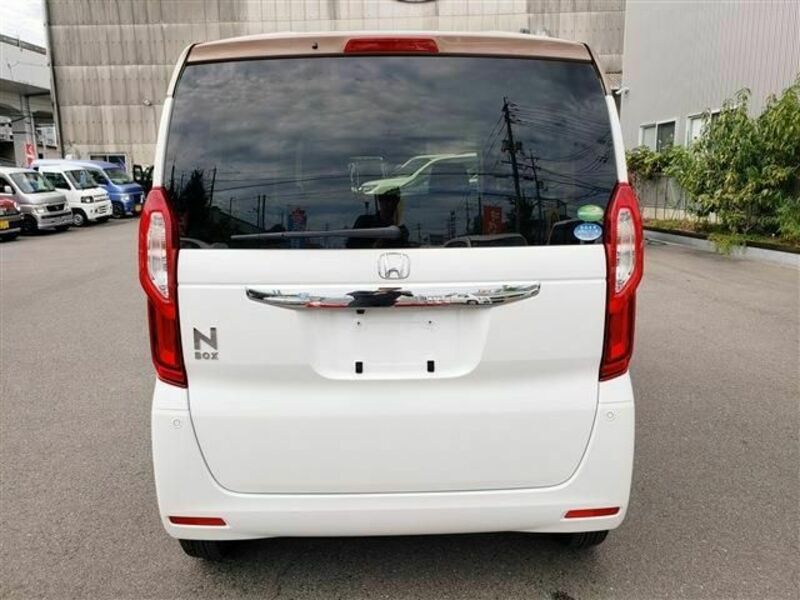 N BOX