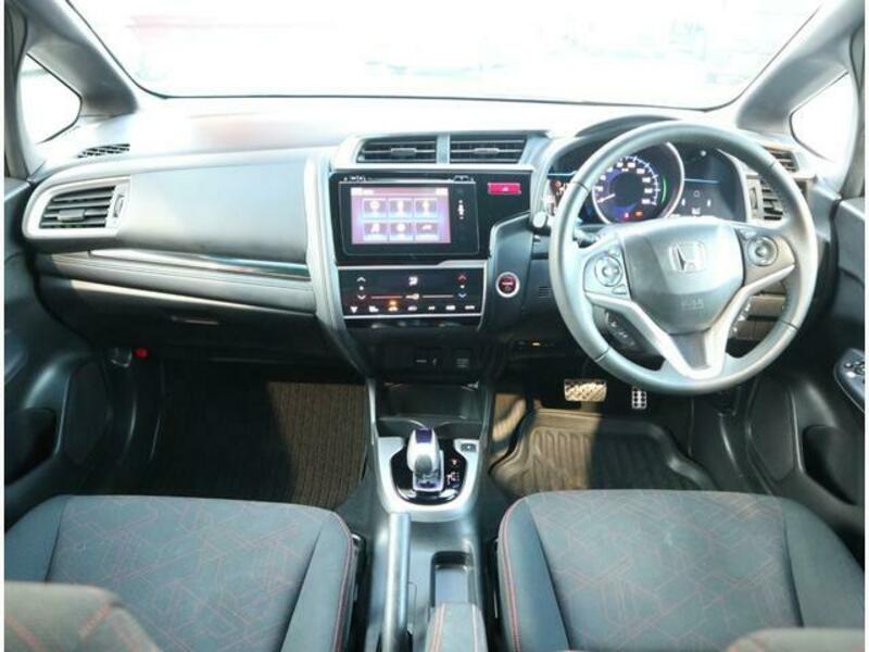 FIT HYBRID