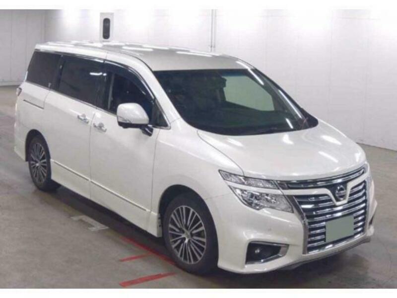 NISSAN ELGRAND