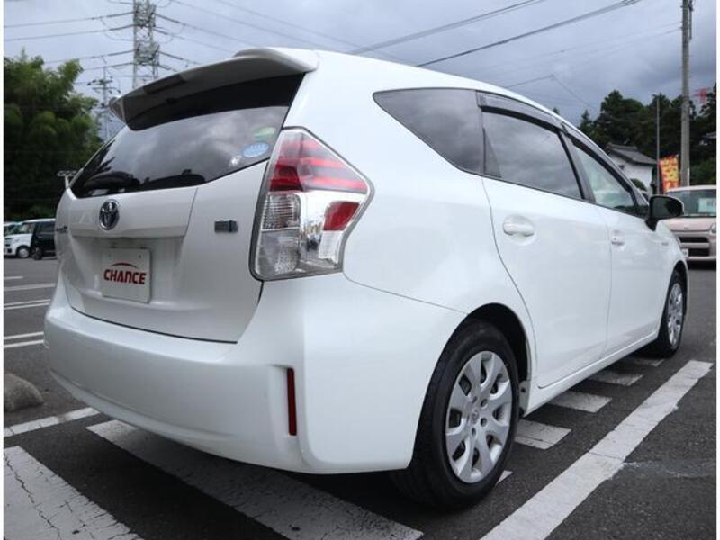 PRIUS ALPHA