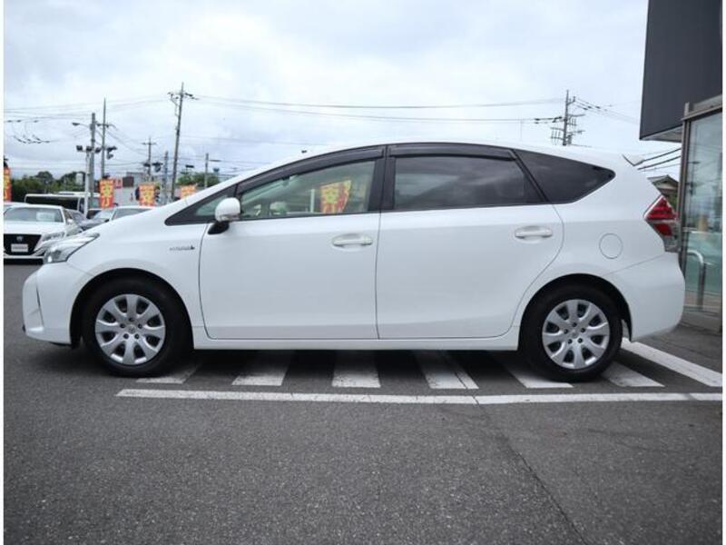 PRIUS ALPHA
