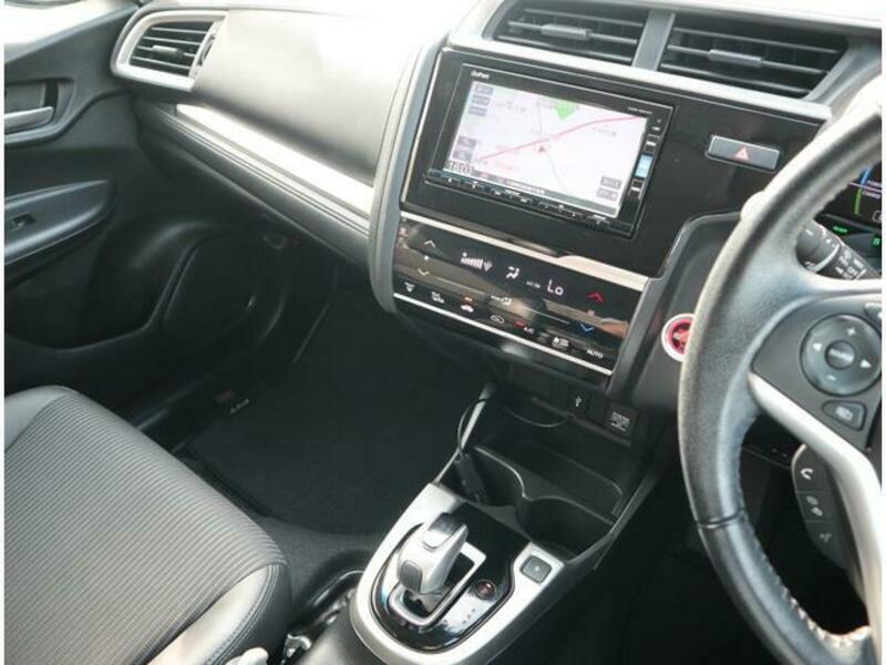 FIT HYBRID
