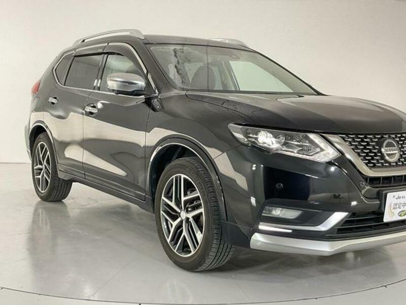 X-TRAIL