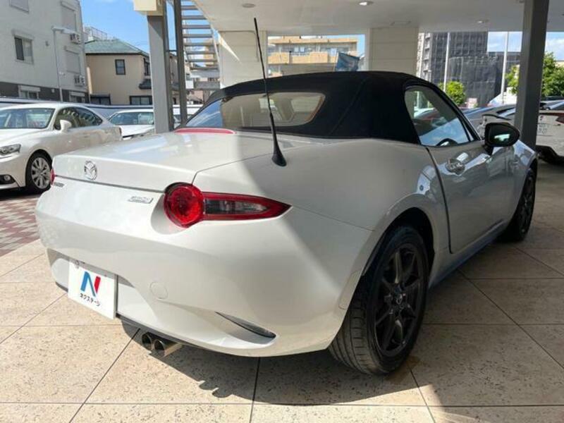 ROADSTER
