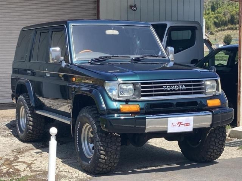 TOYOTA LAND CRUISER PRADO