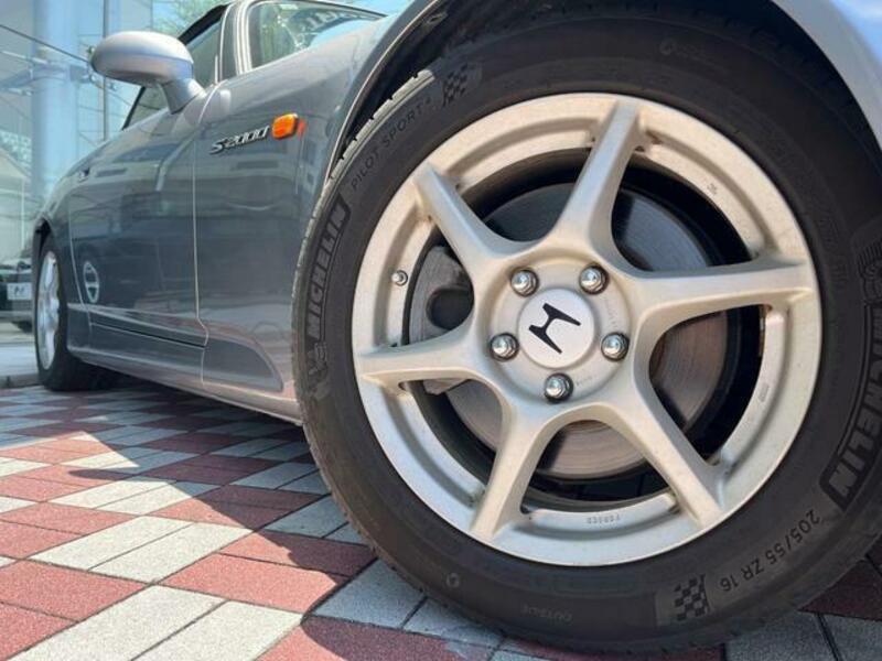 S2000