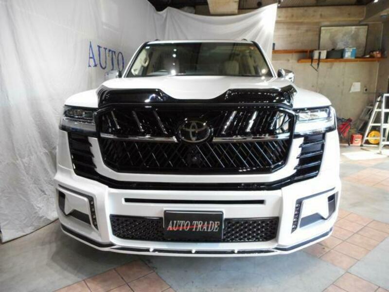 LAND CRUISER