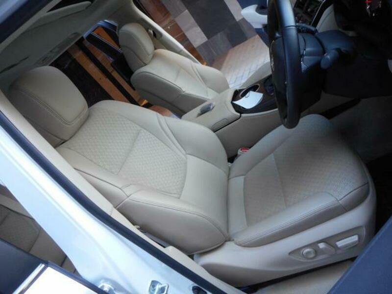 LAND CRUISER