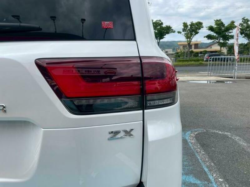 LAND CRUISER