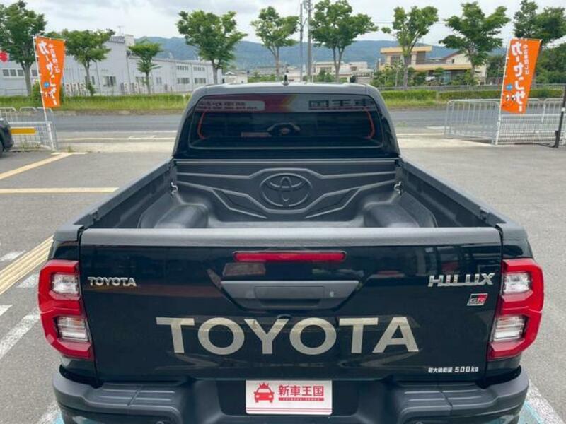 HILUX