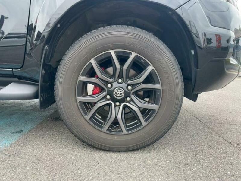 HILUX