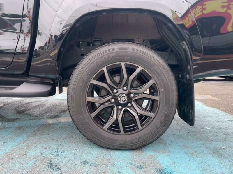 HILUX