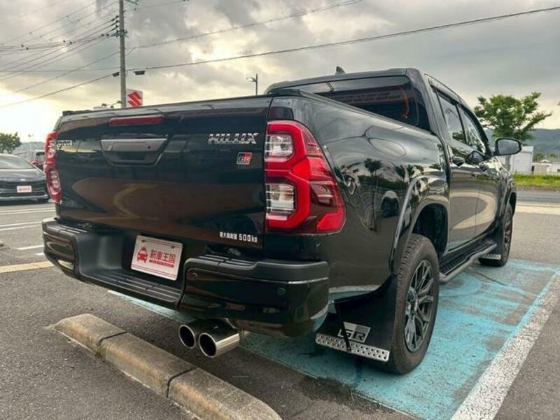 HILUX