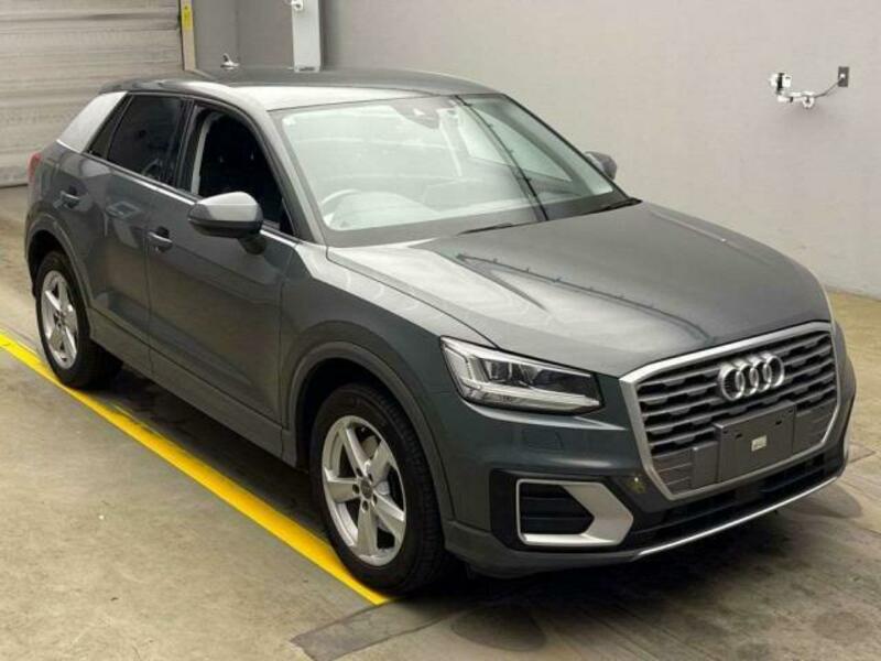 AUDI Q2