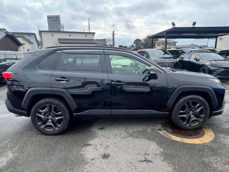 RAV4