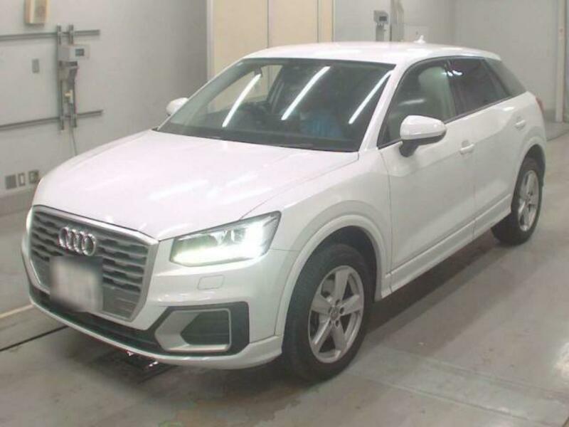 AUDI Q2