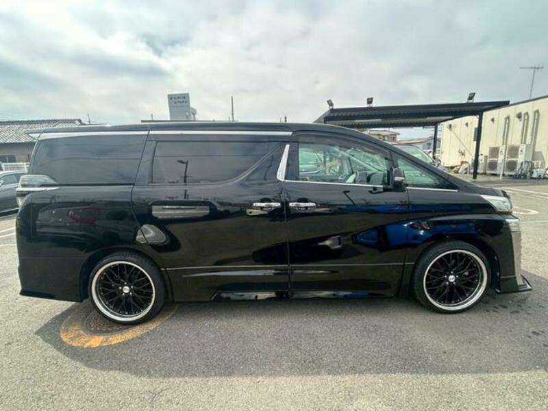 VELLFIRE