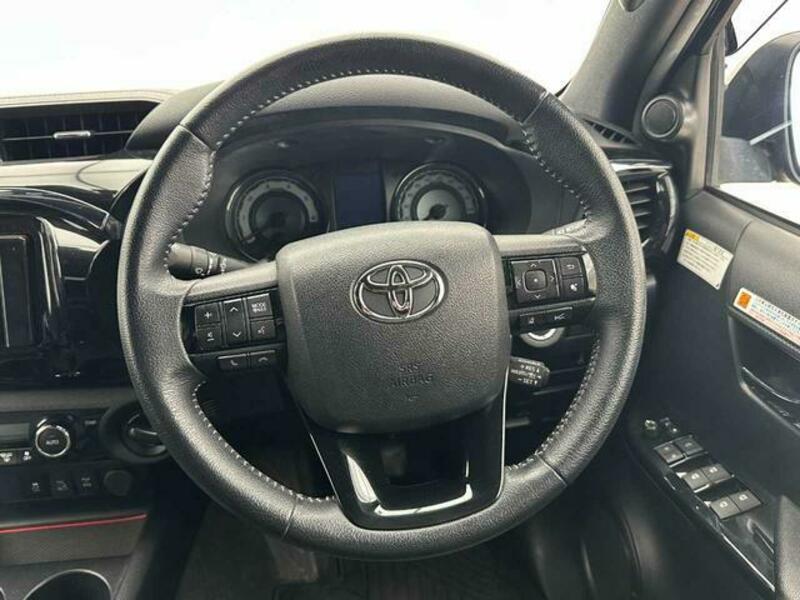 HILUX