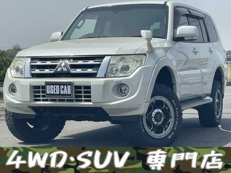 MITSUBISHI PAJERO