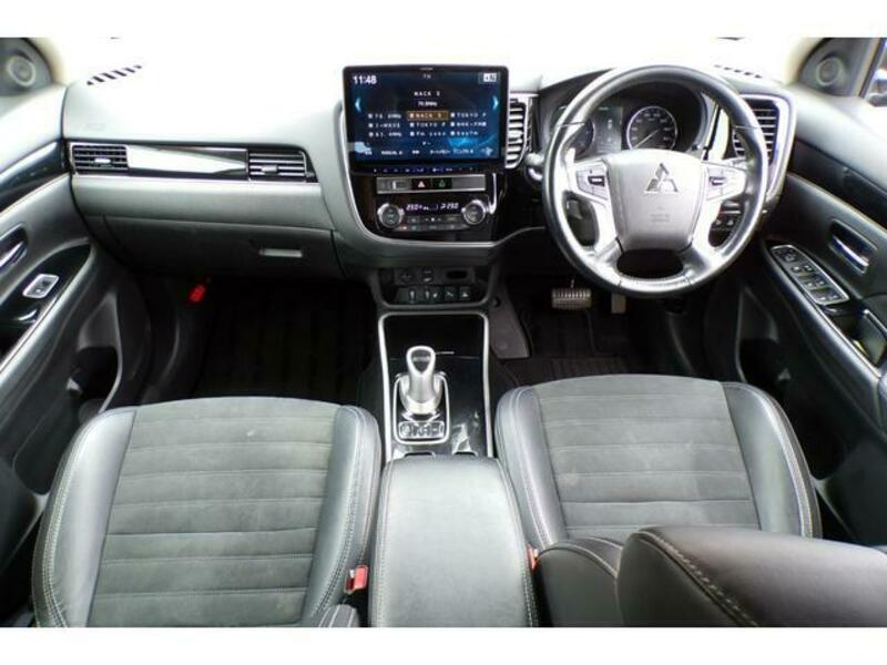 OUTLANDER PHEV
