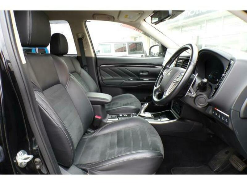 OUTLANDER PHEV