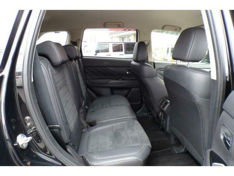 OUTLANDER PHEV
