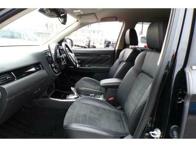 OUTLANDER PHEV