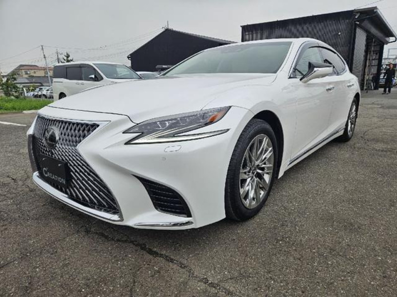 LEXUS LS