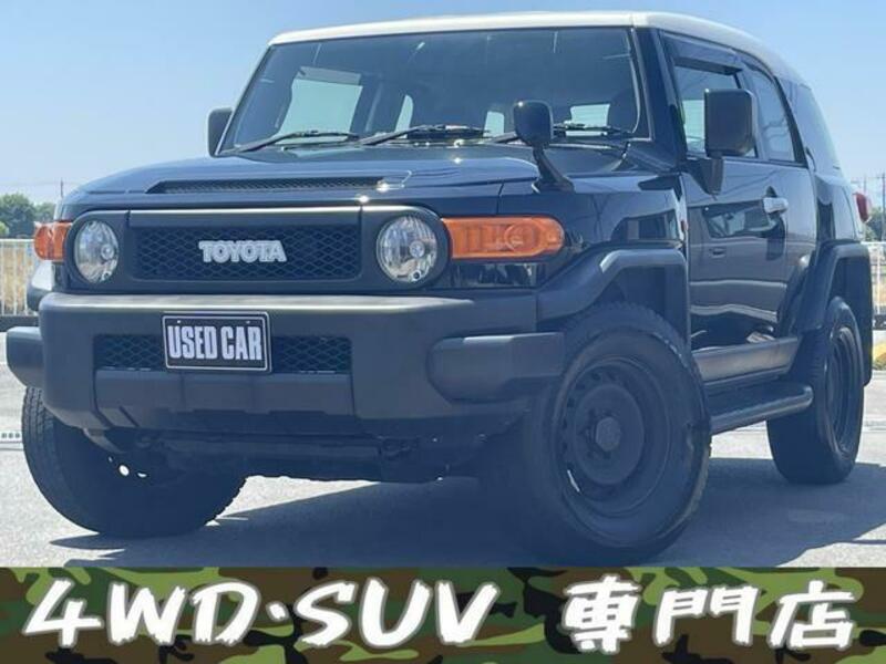 TOYOTA FJ CRUISER