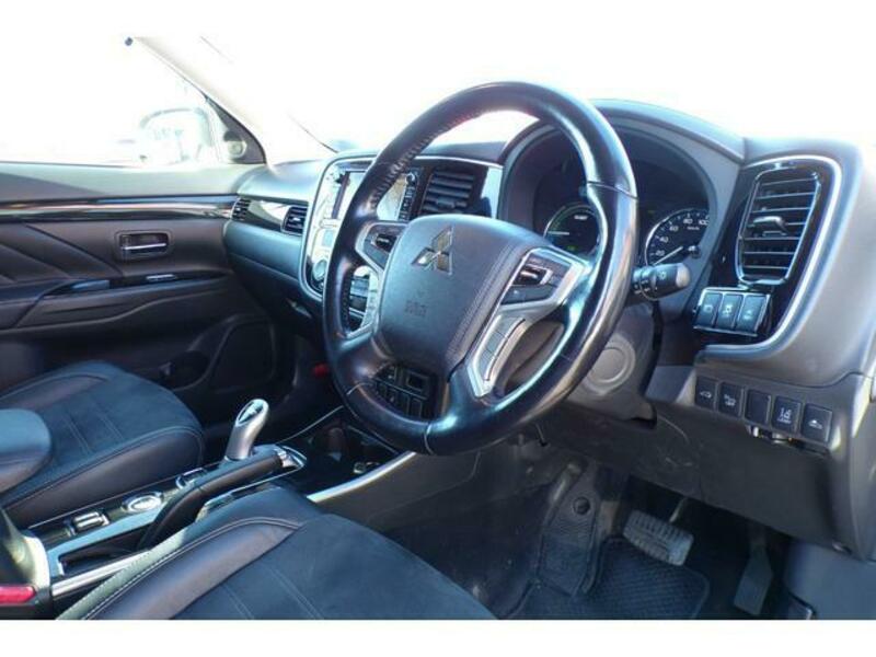 OUTLANDER PHEV
