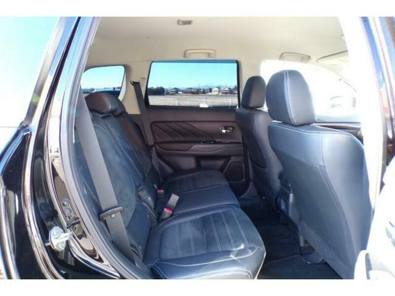 OUTLANDER PHEV